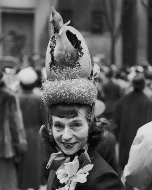 Strange Birds Hats for Women from the Early 1900s