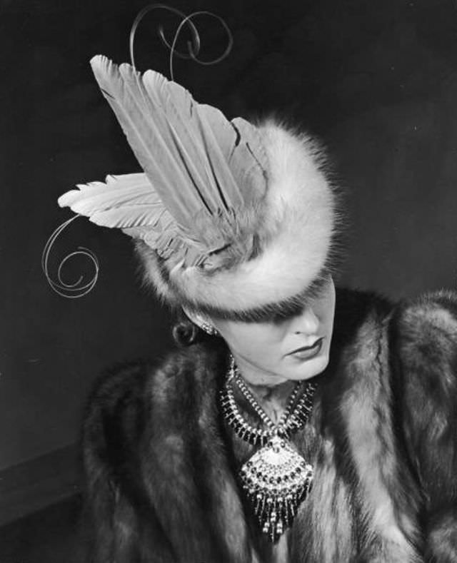 Strange Birds Hats for Women from the Early 1900s