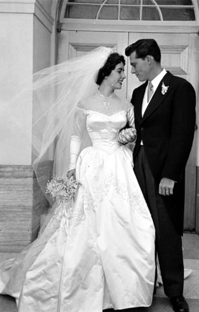 Elizabeth Taylor’s first marriage, she wed hotel heir Conrad 'Nicky' Hilton in a gown designed by Hollywood costumer Helen Rose, 1950