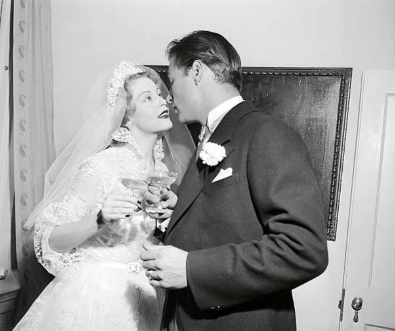 American actress Arlene Dahl and Lex Barker, 1951