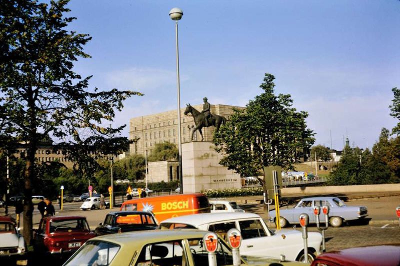 Mannerheim Road and statue, Helsinki, 1968