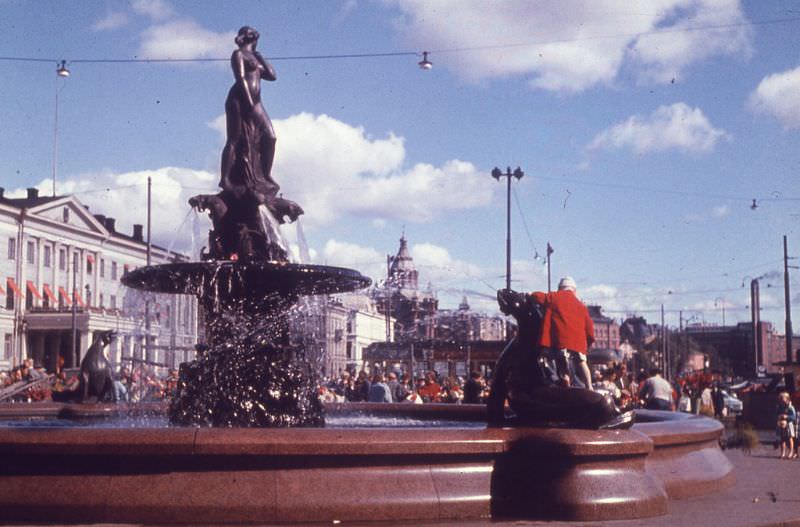 Market Square and Fountain (Havis Amanda), Helsinki, 1968