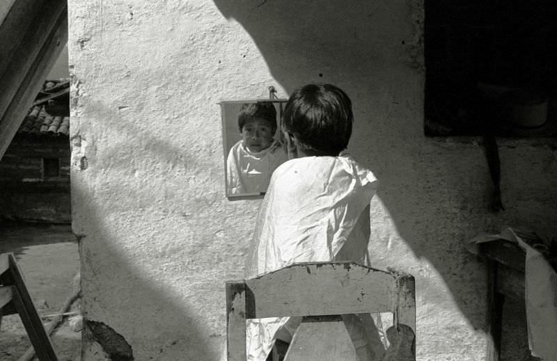 The haircut in Chichicastenango, 1984
