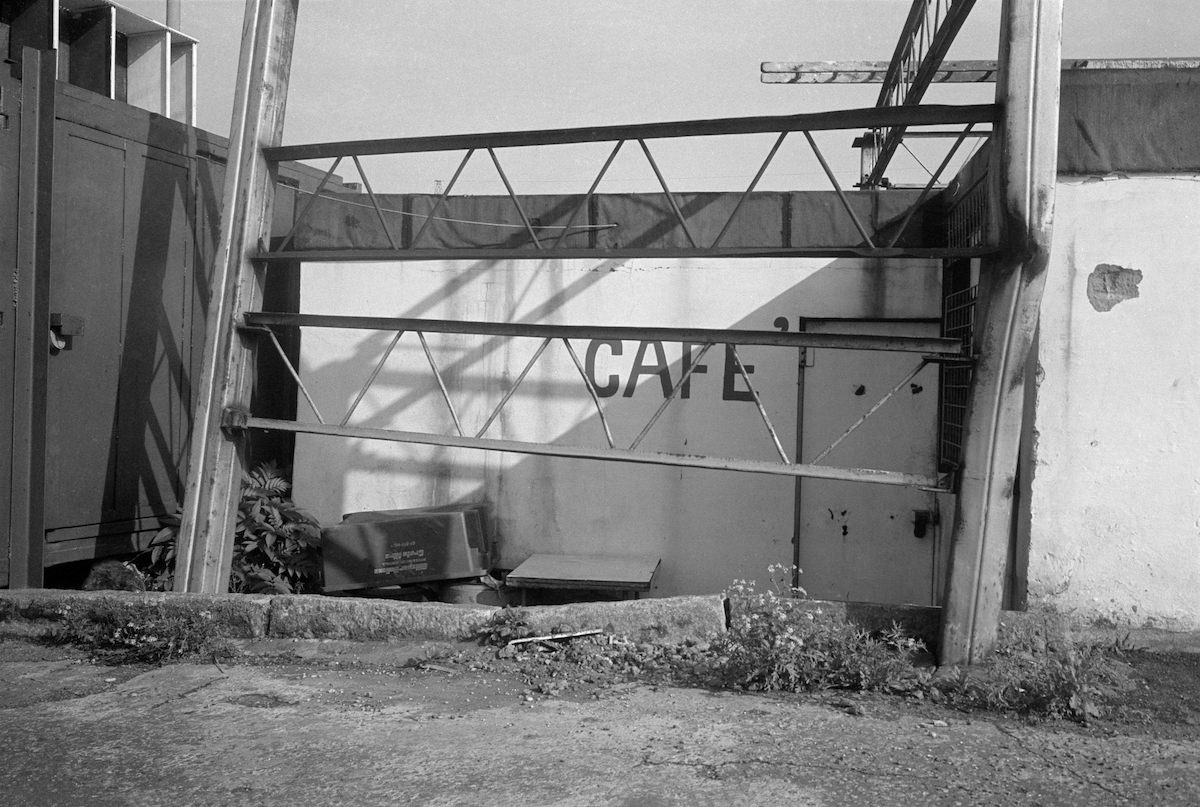 Cafe on Marshgate Lane, Stratford Marsh, Newham, 1982