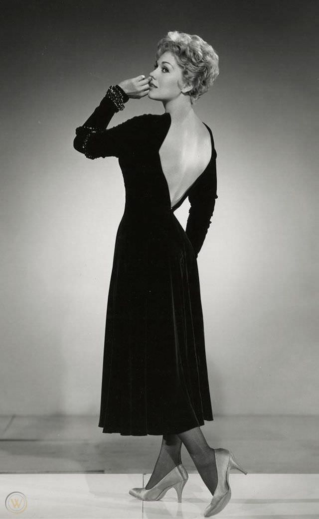Kim Novak, 1958