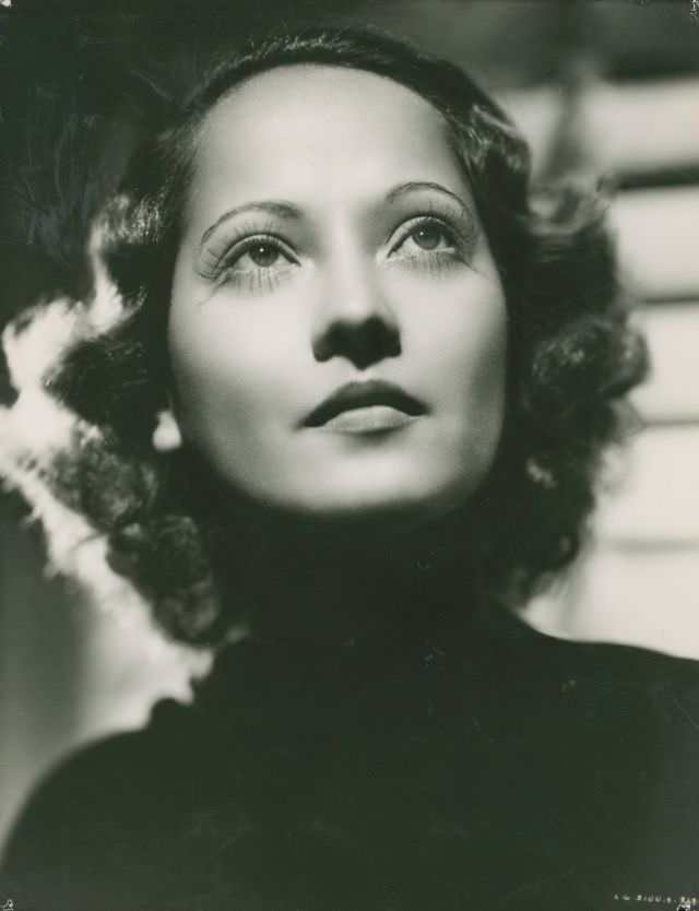 Merle Oberon, 1930s