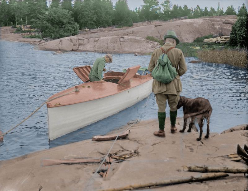 Preparing for departure, somewhere in the southern Finnish archipelago, 1920s