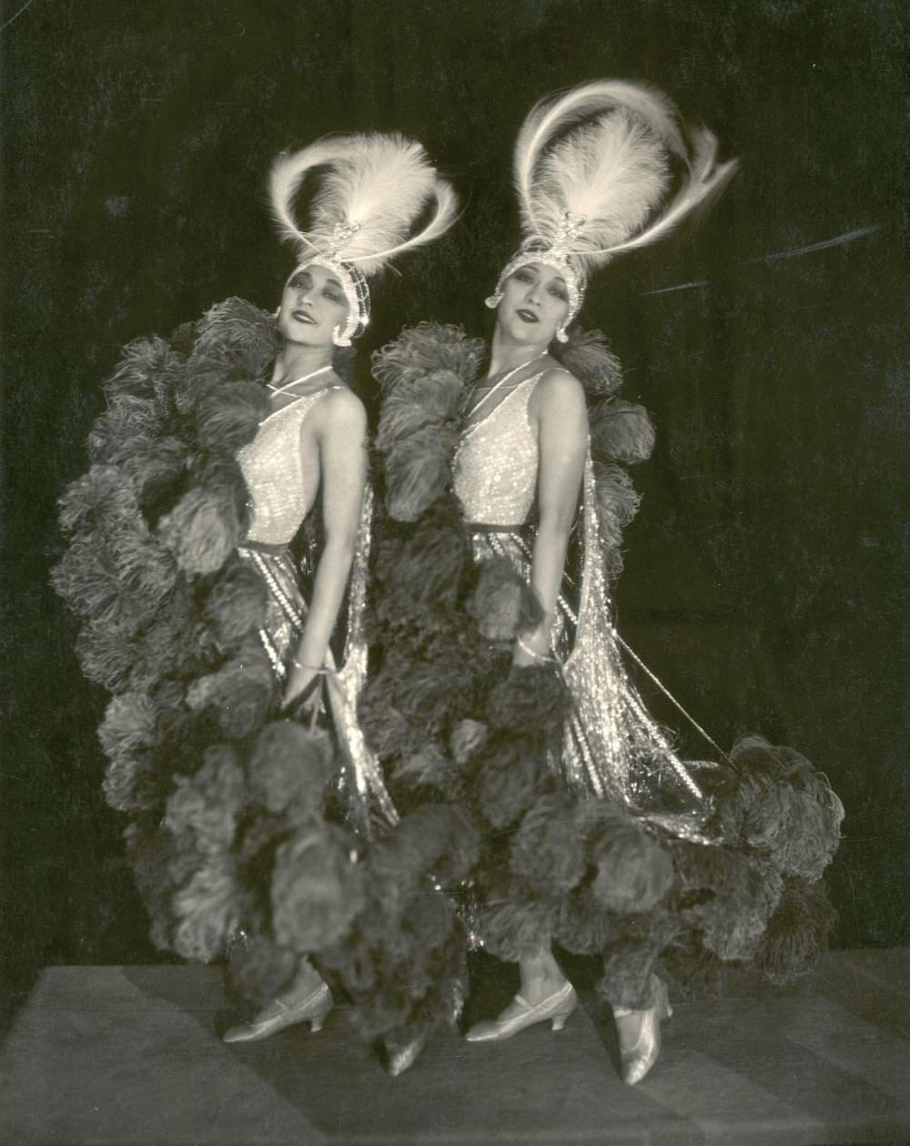 The Dolly Sisters (Jenny and Rosie), in ‘Paris Sans Voiles’ at the Ambassadeurs Theatre, Paris, 1923.
