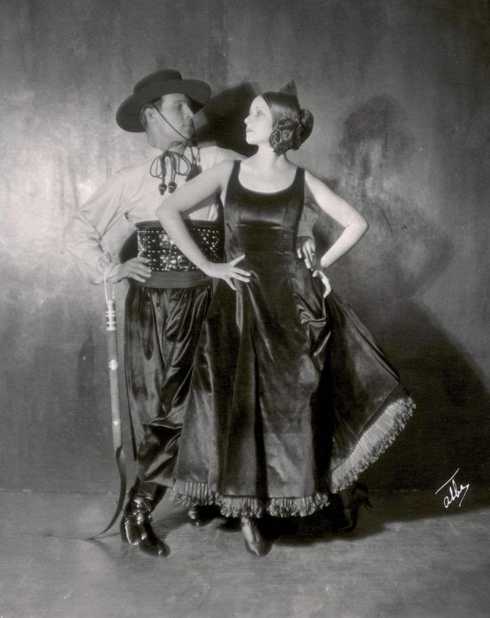 Rudolph Valentino and Natasha Rambova, New York, 1922.