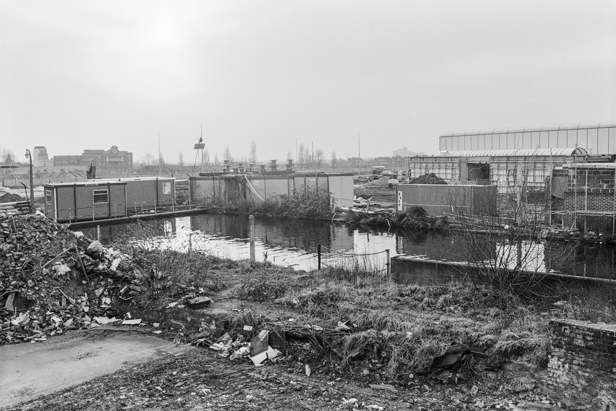 Kensal Green Basin, Grand Union Canal, Paddington Branch, North Kensington, Kensington and Chelsea, 1988