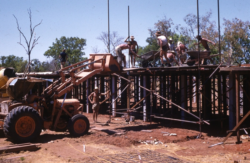 Building first houses & other buildings in Kununurra, 1962