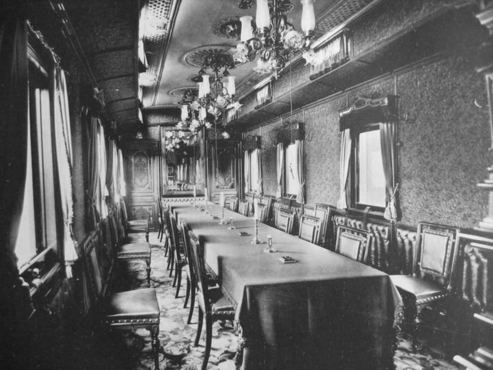 The dining-car on the Imperial train.