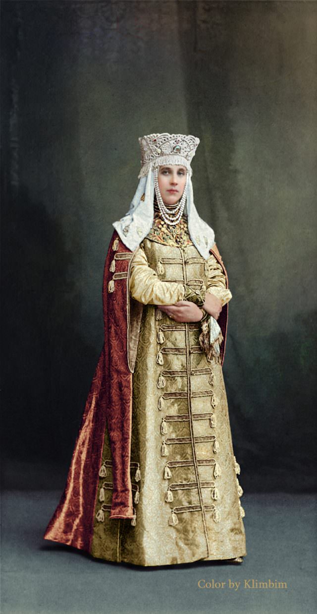 Countess Elisabeth Moussine-Pouchkine, née Comtesse Capnist (17th century boyar's wife)