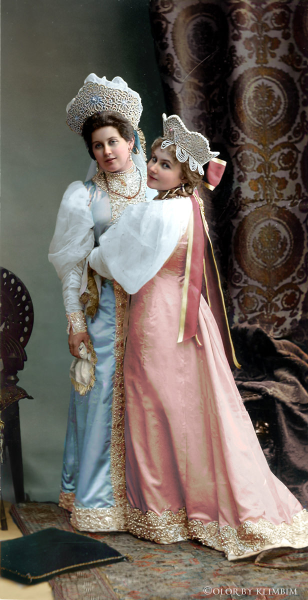 Spectacular Colorized Photos of Romanovs’ Final Ball Taken in 1903, St. Petersburg, Russia