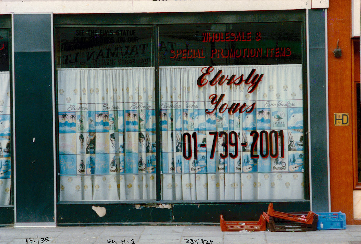 Elvisly Yours, Shoreditch High St, Shoreditch, Hackney, 1986