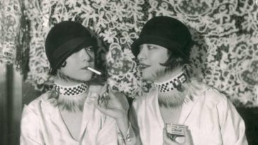 Fabulous Vintage Photos Show the Jazz Age Fashion Taken nearly a Century Ago