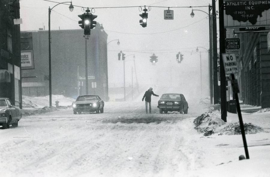 Looking east on Mill Street from the intersection of High and Main streetsJan. 26, 1978, in downtown Akron.