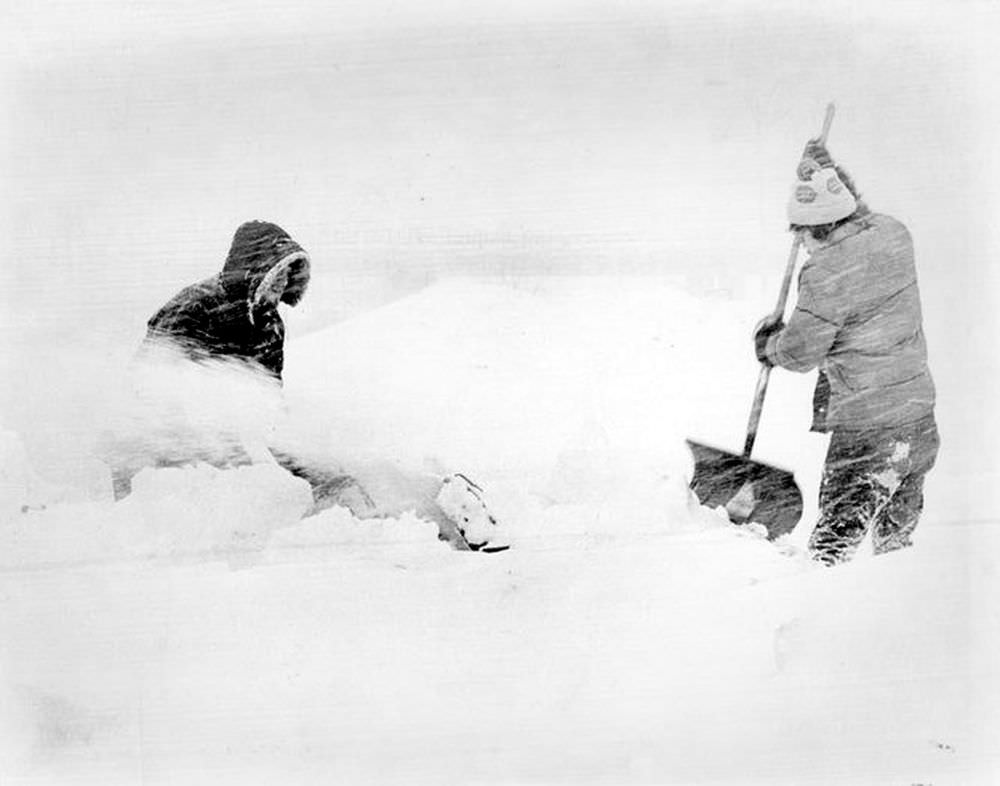 Residents clear snow on Congress Street in Springfield during the Blizzard of 1978.