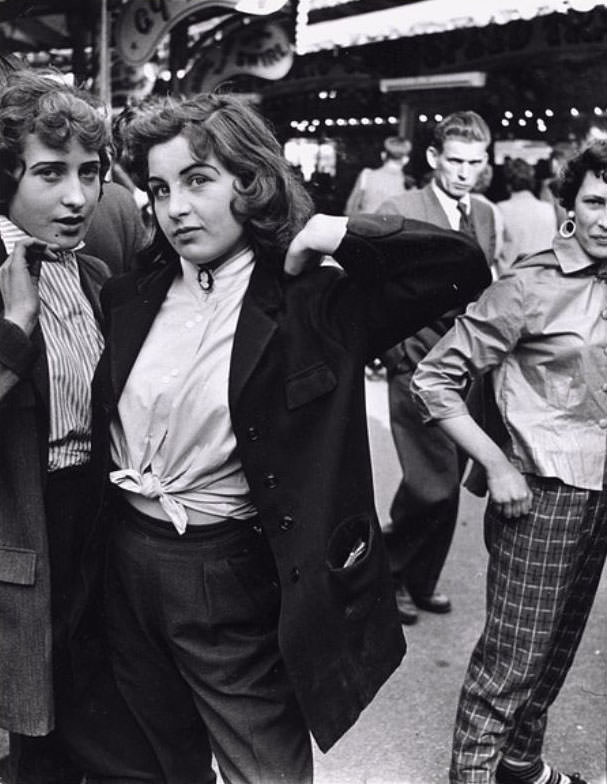 Teddy girls, Battersea Fun Fair