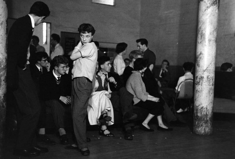 Young people enjoying themselves in a jazz club, 1954.