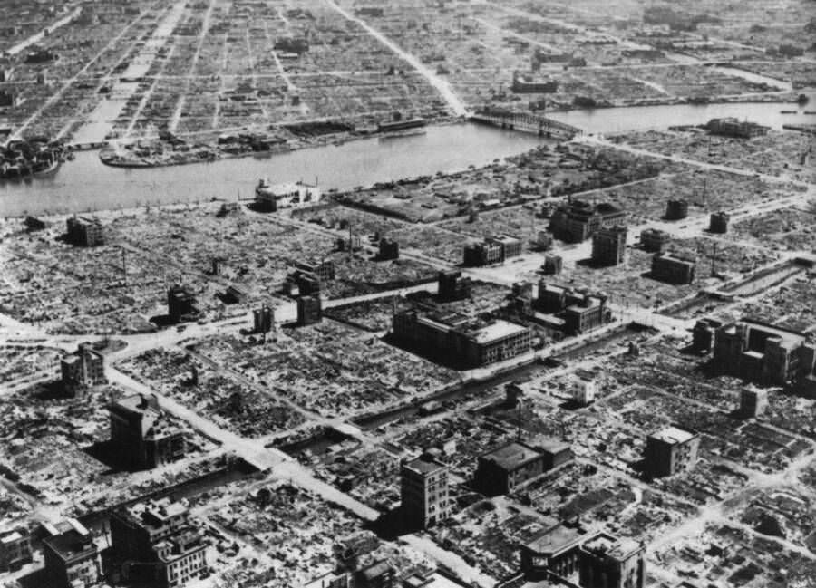 A residential section of Tokyo left in utter ruins after Operation Meetinghouse's destructive air raids. March 10, 1945. Tokyo, Japan.