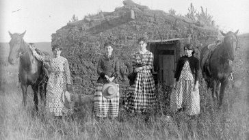 Cowgirls West 1900s