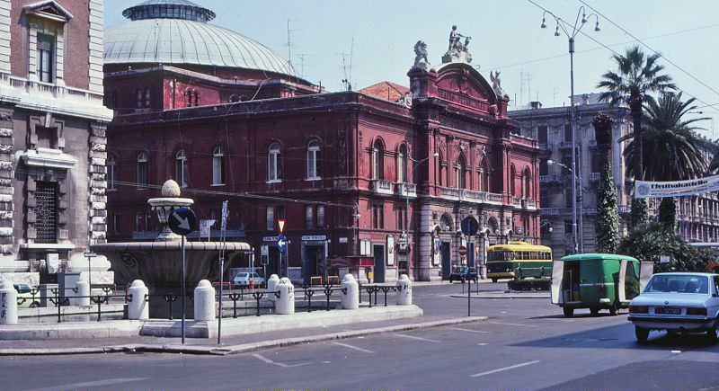 Teatro Petruzzelli, on Corso Cavour at Via XXIV Maggio