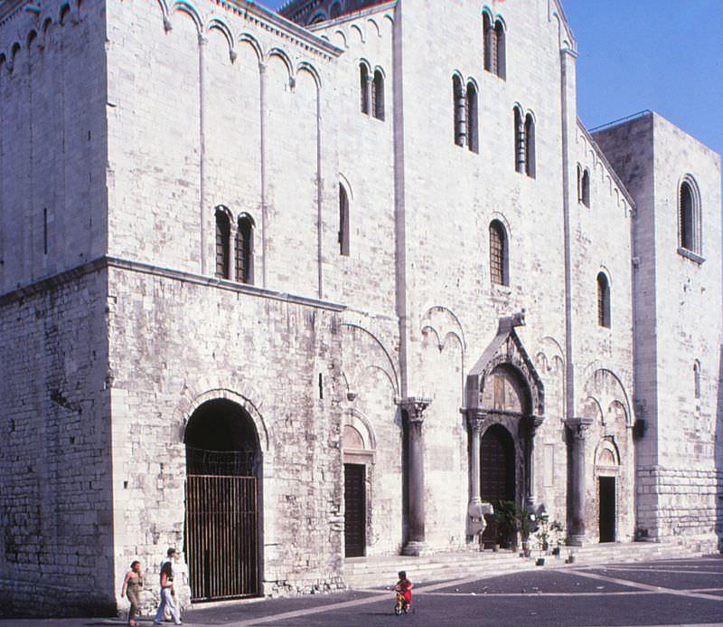 Facade of the Basilica di San Nicola facing Piazza San Nicola