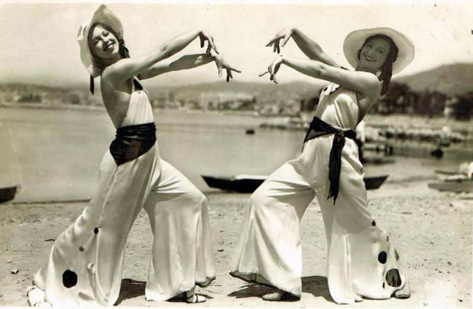 Fabulous Pajama Styles That Women Wore at the Beaches in the 1930s