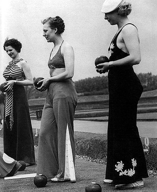 Fabulous Pajama Styles That Women Wore at the Beaches in the 1930s