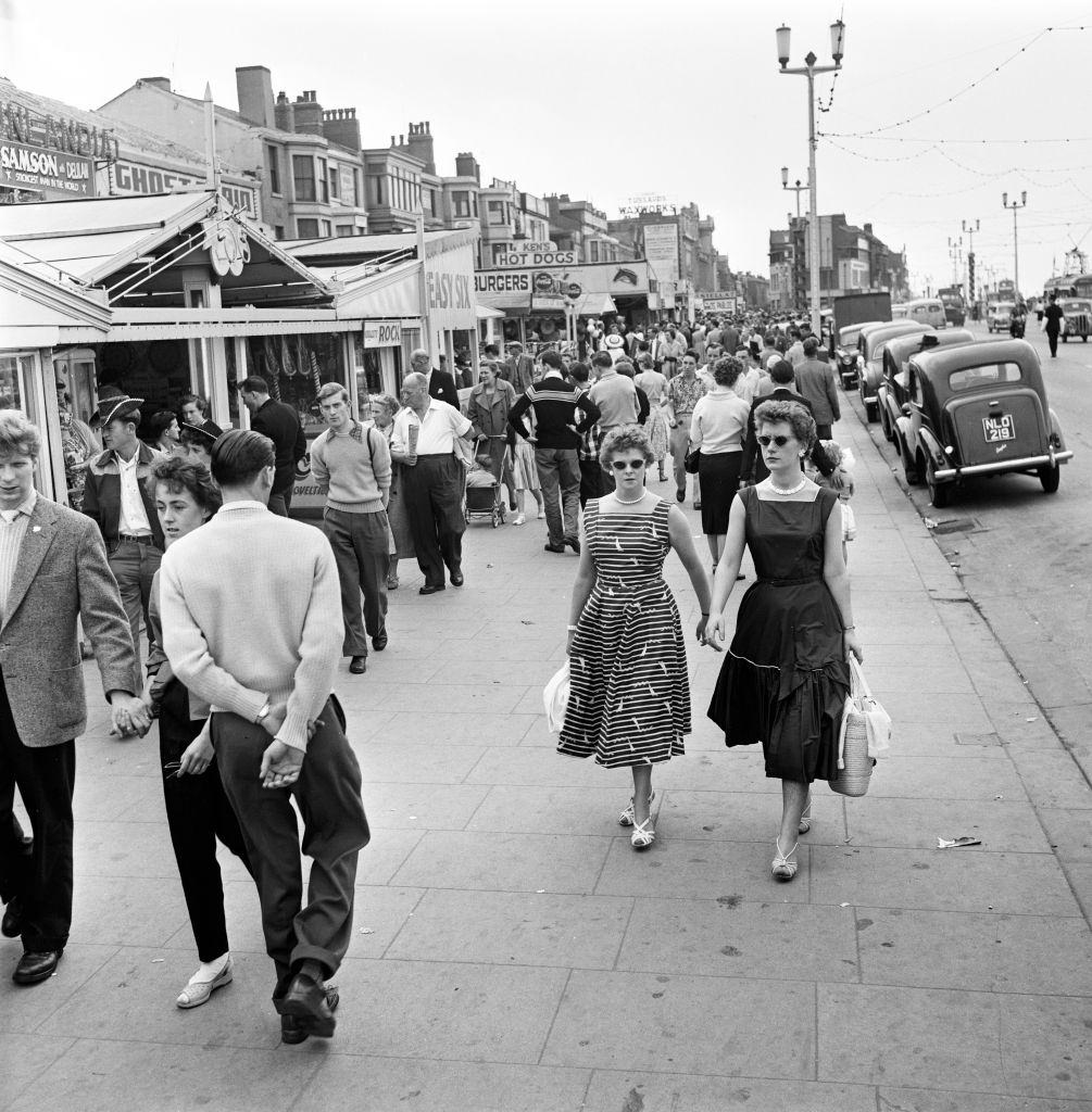 Holidaymakers on the Golden Mile at Blackpool, 1957.