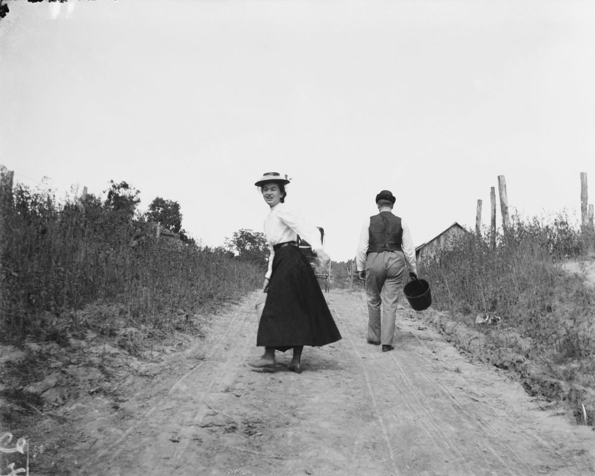 Eye Surgeon Documented the life of Bushnell and Illinois in the early 1900s