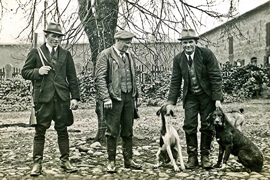 Ready for a little hunting in the Danish countryside, 1937