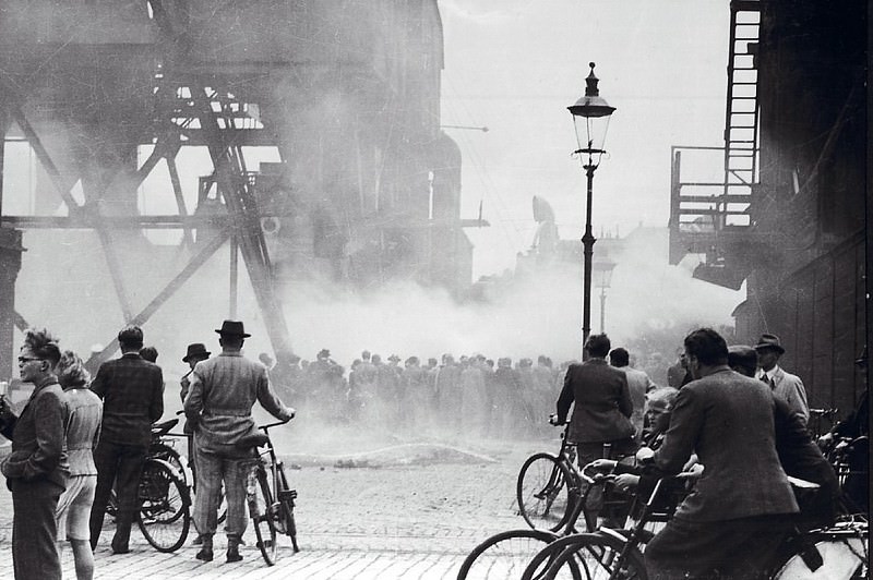 Sabotage. People looking at Langebro (bridge) in Copenhagen. 27th March 1945.