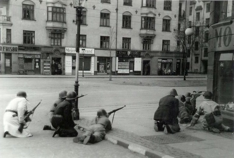 Freedom fighters at Strandboulevarden in Copenhagen. 5th May 1945