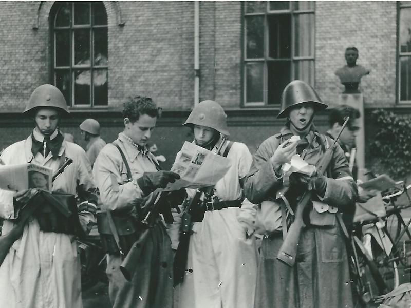 Kompagni Vest. People from The Academic Rifle Club during the Slotsholm detachement