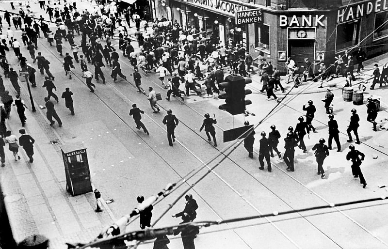 The police clearing Nørrebrogade in Copenhagen during the strike in 1944.