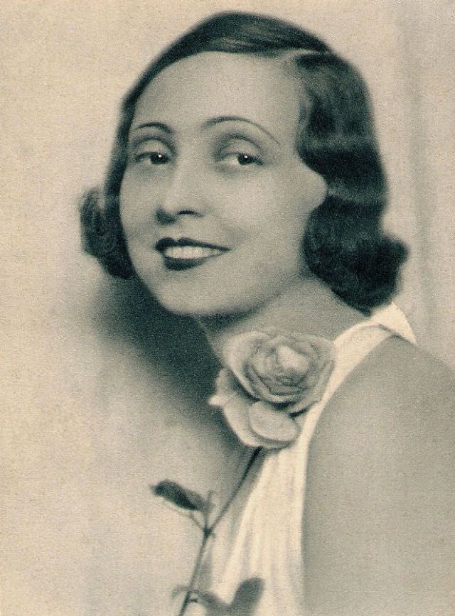 Madeleine Renaud, 1920s
