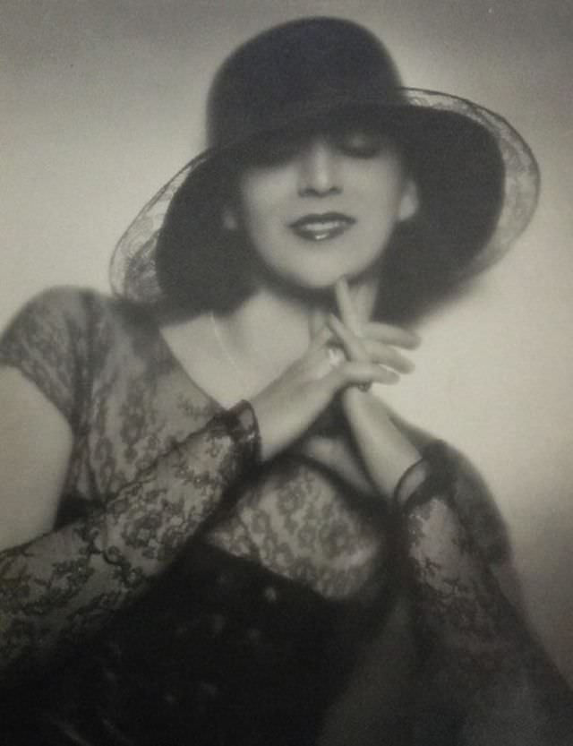 Miss Florence, 1928