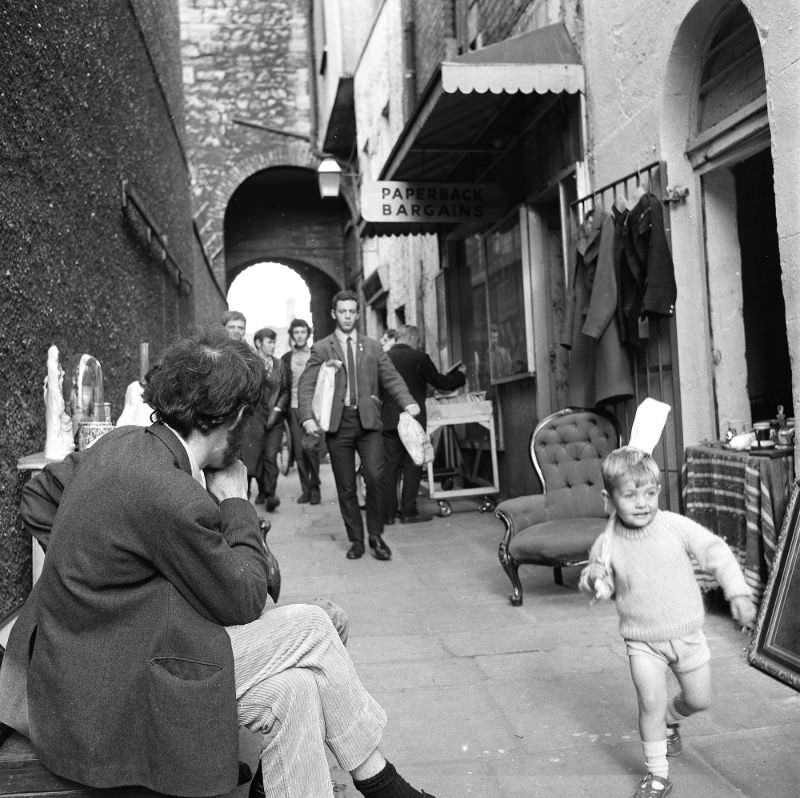 Busiest boy in Dublin, 1969