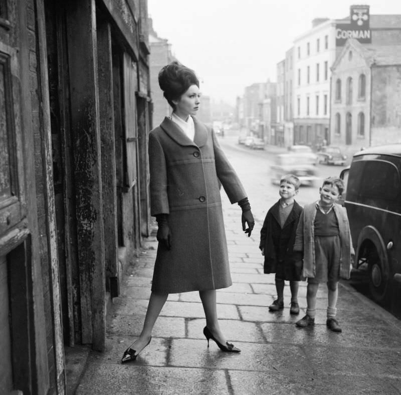 This is American model Linda Ward (later O'Reilly) posing, Dublin, circa 1963