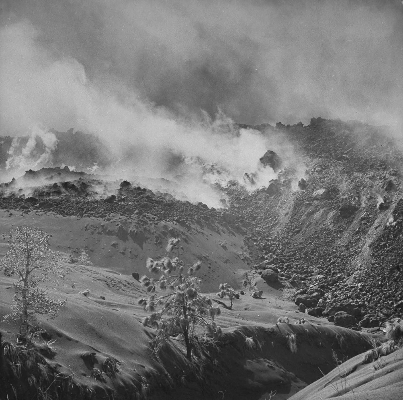 Rare Photos Documenting the Eruption of Parícutin volcano in 1943