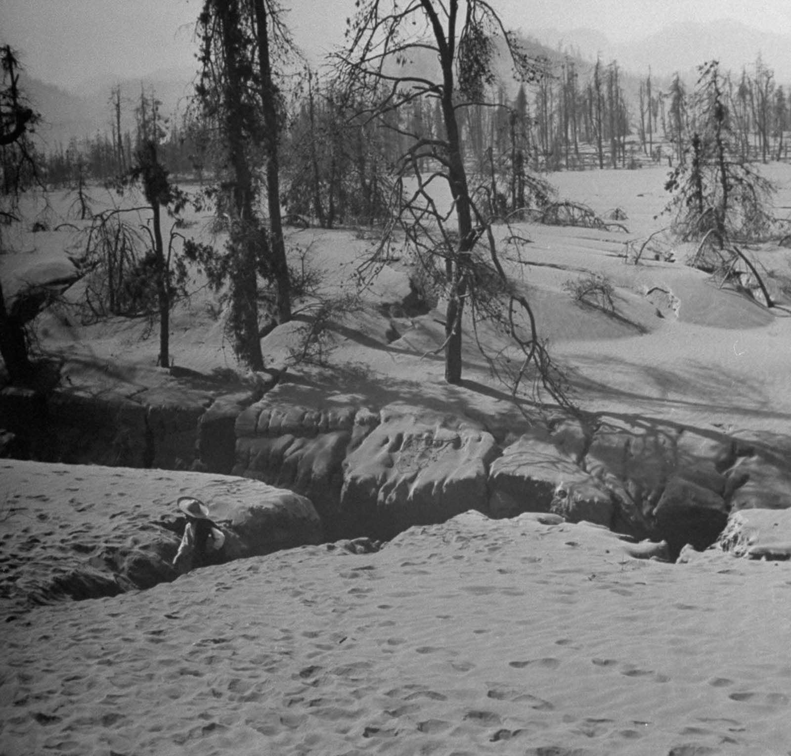 Rare Photos Documenting the Eruption of Parícutin volcano in 1943