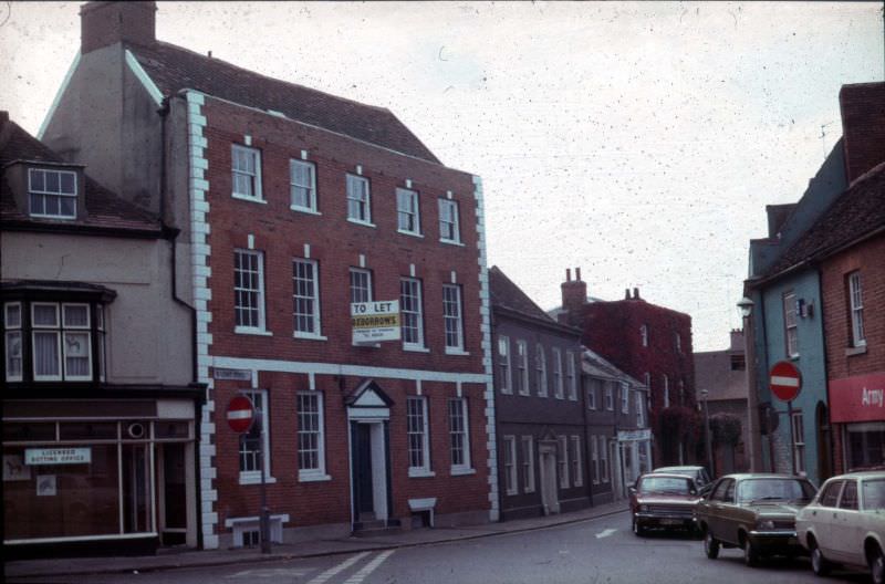 Silent Street viewed from Falcon Street