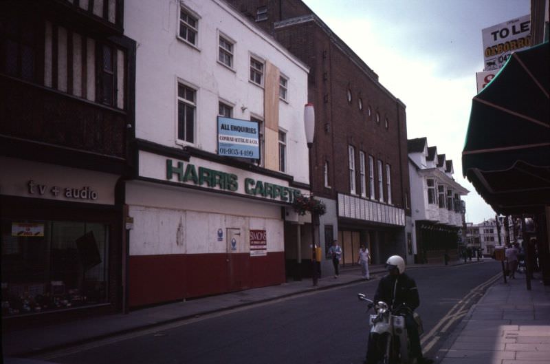 Buttermarket opposite Street Lawrence Lane