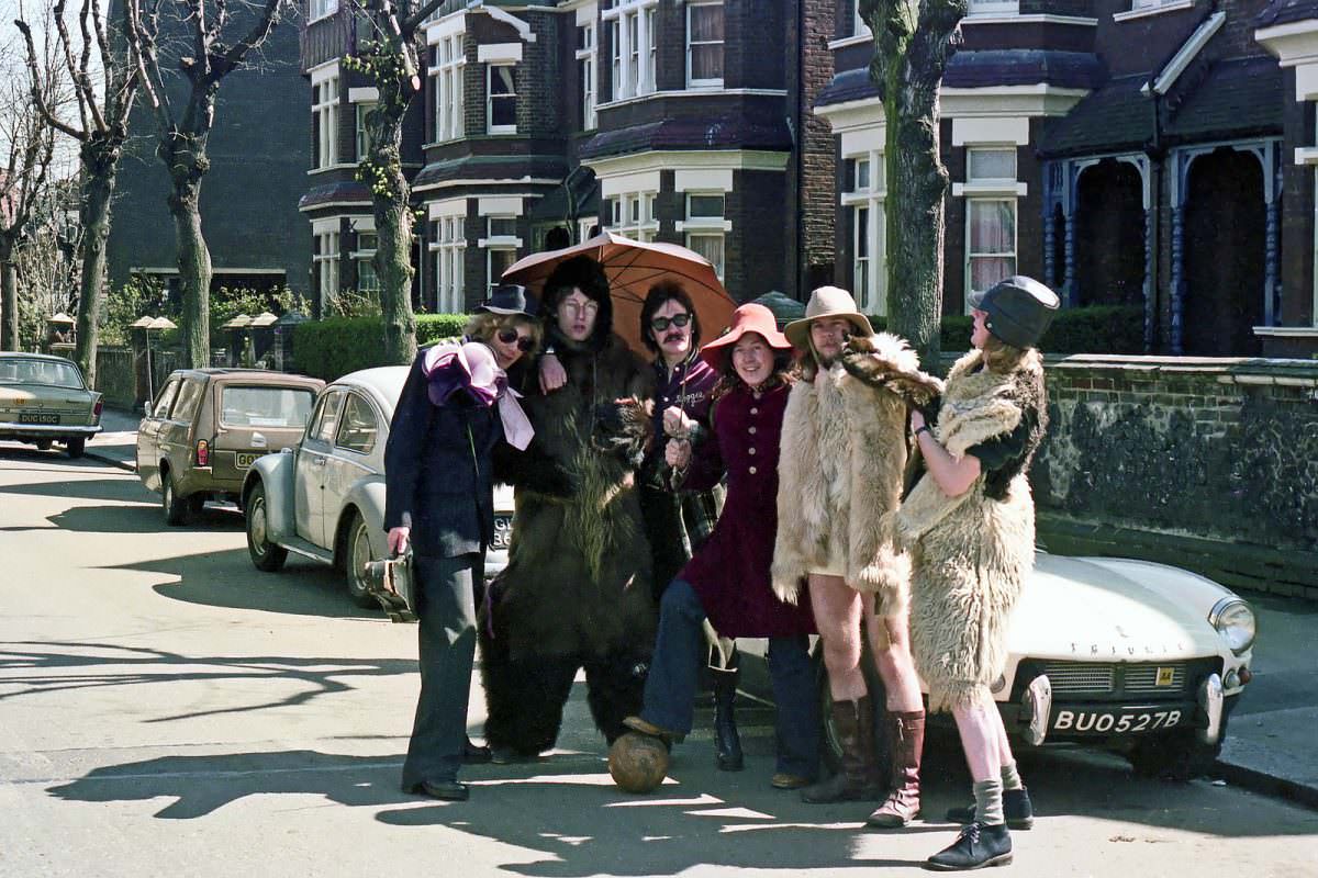 English Eccentrics, Crouch End, April 1975