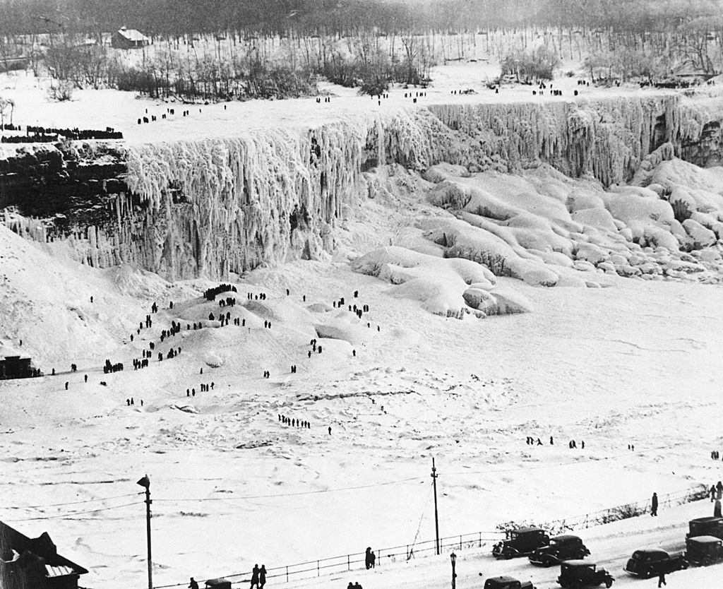 Niagara Falls in a frozen weather, 1936.