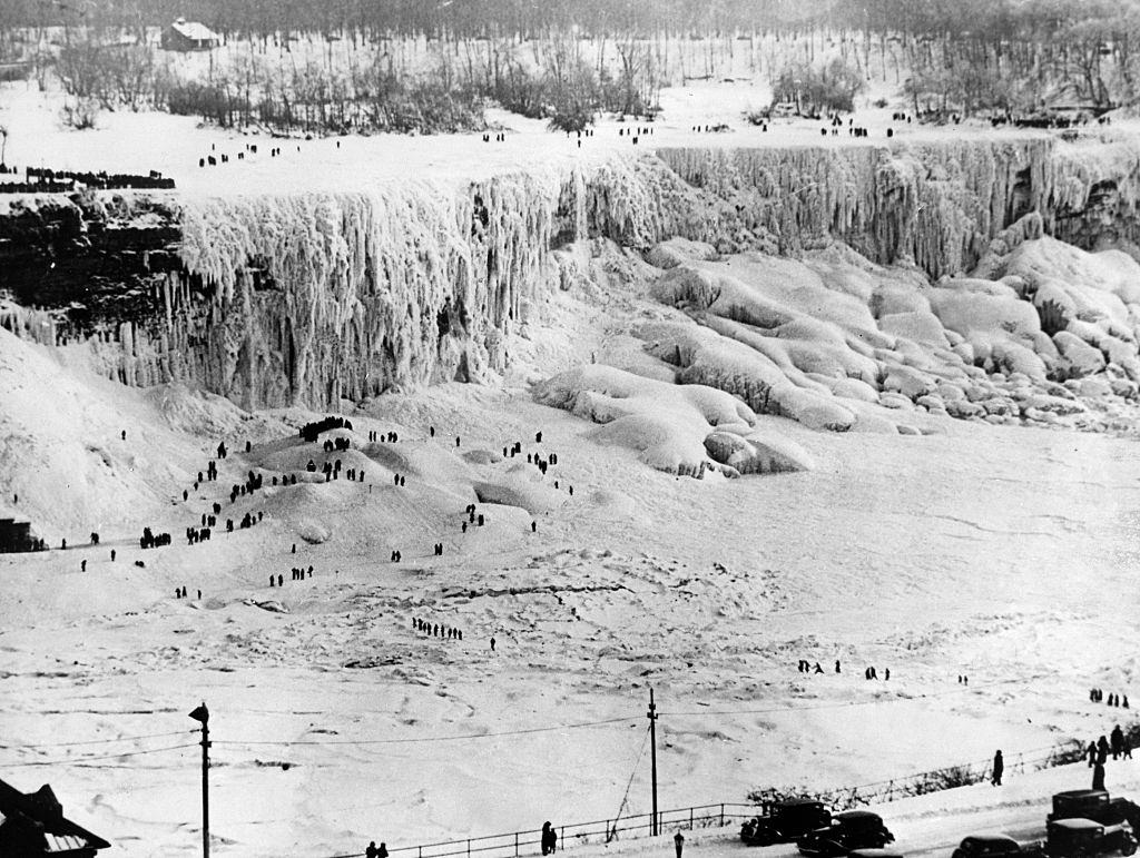 Niagara falls iced falls in winter, 1940.