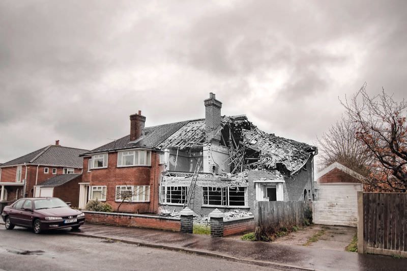 Lady betty Road, 1941 and 2012