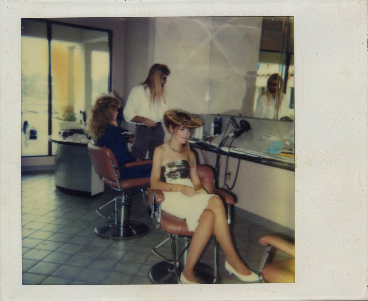 Fascinating Vintage Photos from a Tampa’s Hair Salon in the 1980s